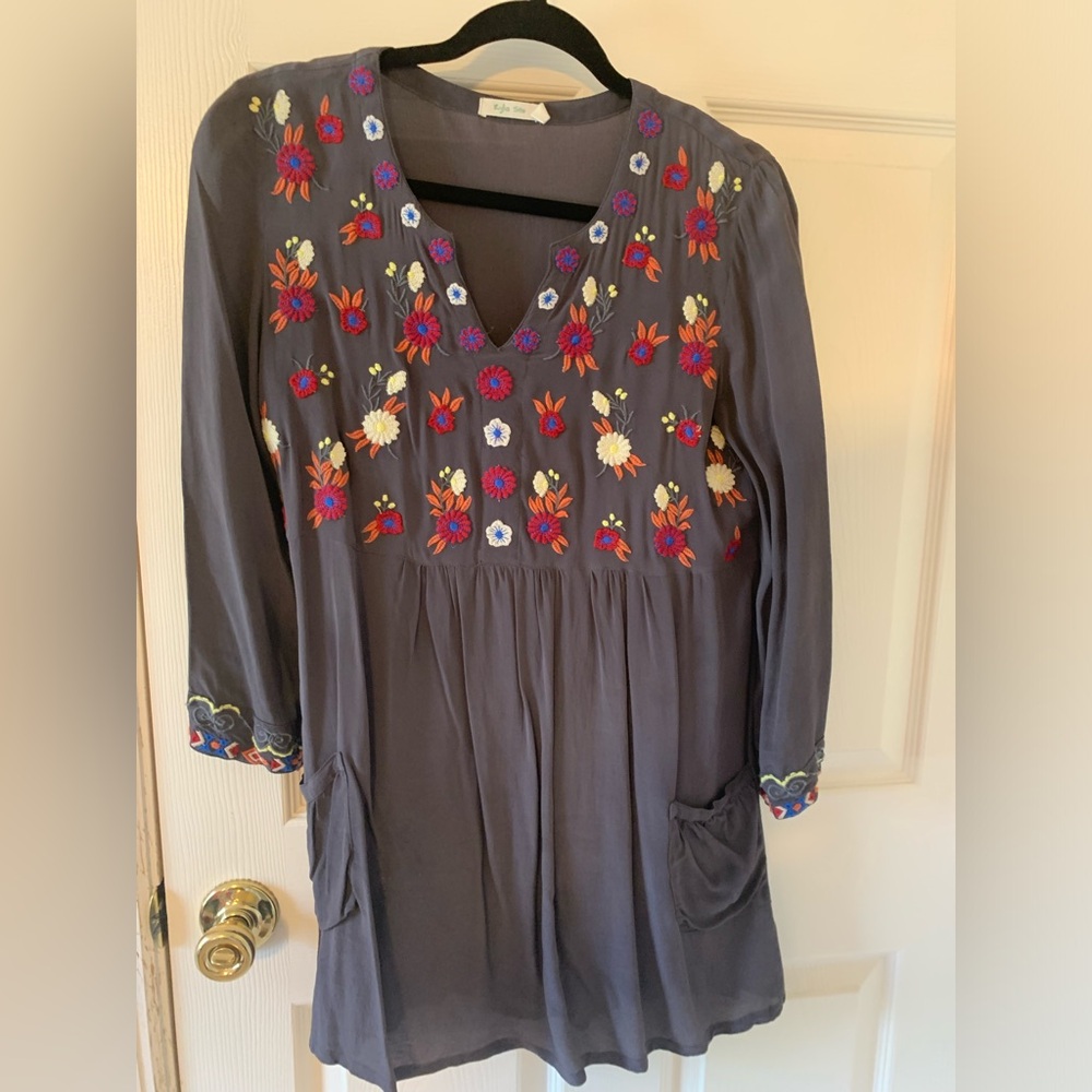 Kyla Seo embroidered top